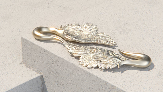 Pesas para orejas con alas de ángel - Oro blanco de 9 quilates