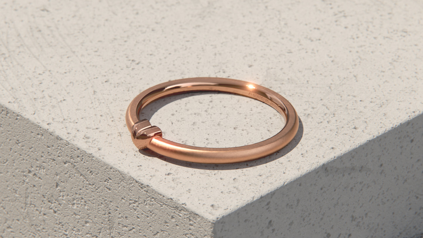 Anillo con forma de corazón delicado - Oro rosa de 9 quilates